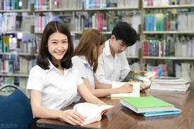 2020年同等学力英语考试真题及详解——才聪学习网图片