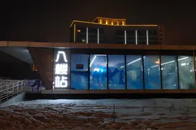 乌鲁木齐，三哥偶遇刀郎的歌中“停靠在八楼的二路汽车”的八楼站图片