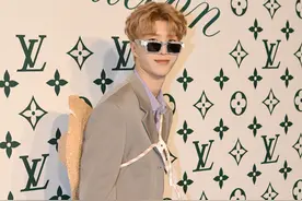 范丞丞五官和他姐姐很相似，同样精致高级图片