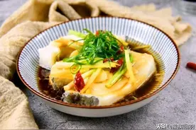 鳕鱼被誉为“海中黄金”，蛋白质比三文鱼还高，家里有条件多吃点图片