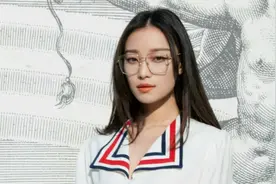 戴眼镜该如何化妆？关键在于这三点，绝对给你不一样的感觉图片
