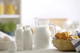 牛奶、羊奶、酸奶、豆奶哪个营养更高？宝宝适合喝哪个？图片