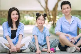 抖音神曲《你笑起来真好看》，背后不为人知的催泪故事图片