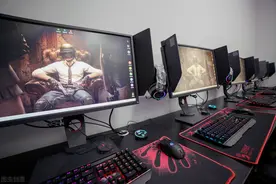 都讲“网吧”是没落的行业，同样可以赚疯图片