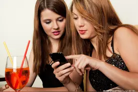 Juice是果汁，但my phone needs juice可不是“手机需要果汁”图片