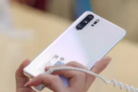 华为手机自带的扫描功能，一键按下即可启动，从此告别扫描仪图片