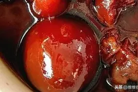 广东人真懂吃，一锅猪脚姜，不加一滴水，月子滋补美食男人都爱吃图片