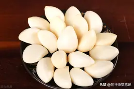 生大蒜钓大鲫鱼绝招，小中取大，就是这么简单图片