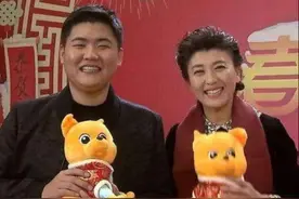 闫学晶曝儿子要自立门户，直播语气显辛酸，婆媳也疑似闹不和图片