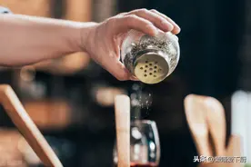 炒菜时，哪些调料要后放？大厨：放错时间，别怪菜难吃图片