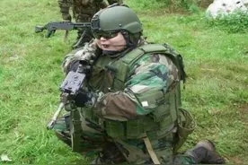 战士体重340斤被部队开除，还有8人被迫接受抽脂手术图片