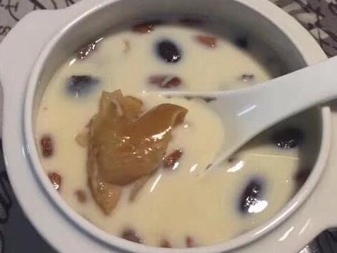 花胶鱼胶脸弹性 花胶对皮肤的作用