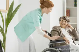 尿袋之外，怎样护理失禁老人较好？图片