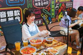 镜头前暴饮暴食、镜头外呕吐不止！吃播“大胃王”们别再靠浪费粮食创造流量图片