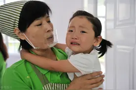 “我要回家我找妈妈”！入园哭闹症严重的孩子，多半来自三种家庭图片