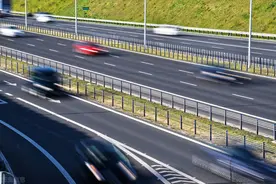 云南106亿高速公路项目中标单位作废，重新再招标图片