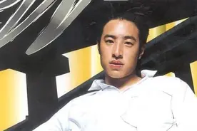 当年与周杰伦、林俊杰同齐的潘玮柏，他的歌有几首，经典回不去了图片