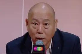 李成儒：成年人的豪横，都是因为钱图片