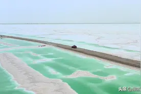 青海茫崖市，方圆300公里没有别的城市，是青海进出新疆的门户图片