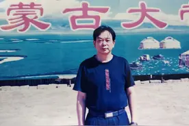 阿古拉，科尔沁草原上一座神秘而孤独的山图片