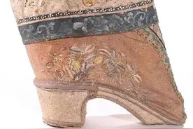国外博物馆藏得裹脚小鞋，三寸金莲，名副其实，太小了图片
