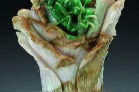 潘家园捡漏：老奶奶淘了棵“大白菜”，鉴定师说最少也300万图片