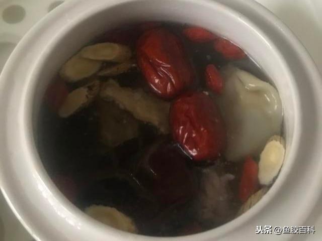 石斛花胶炖瘦肉可放北芪吗 2025年花胶北芪石斛可以一起炖吗