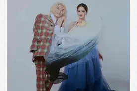 明星也有偶像，金希澈追星成功，与“周芷若”祝绪丹同框很激动图片