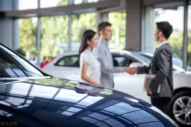 揭秘4S店送汽车贴膜套路，不要再做“老实人”图片