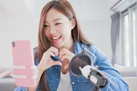 手机出现这4种情况，请尽快重置手机，很有可能你被“监听”了图片