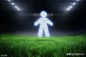深度 | 从防守者到进攻发动机，边后卫凭什么站上舞台中心？图片