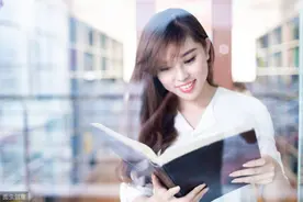 没有胸距，穿和不穿内衣，自然都很美！胸距大就是外扩吗？真相呢图片