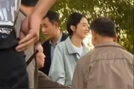 赵丽颖新戏路透曝光，农村妇女形象难掩气质，罗晋西装笔挺超干练图片