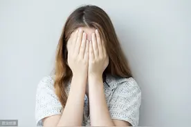 女性总想上厕所，私密处总感觉疼，我到底是怎么了？图片