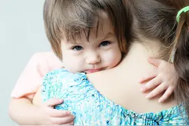 三招教您摆脱“孩子黏人”，宝妈不用24小时在岗了图片