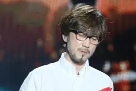 曾经周传雄创作的一首歌，因撞车周杰伦被埋没，如今靠短视频大火图片