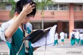 西安 87071名初二学生明天学业水平考试，笔试生物与地理两科图片