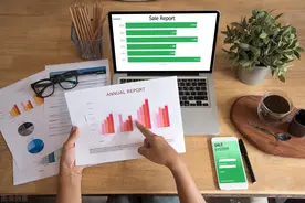 用Excel制作的应收账款到期提醒神器，简直太牛了，一看就会图片