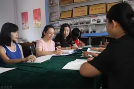 免费下初中英语课件的网站有哪些？这2个渠道的课件，才真的优质图片