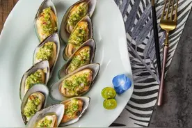 柠椒拌青口，石板银鳕鱼，盐蛋黄焗鲍鱼，豆花辽参，八宝鱿鱼卷图片