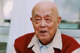 58岁挖土挑粪，88却成“泰斗”，季羡林：失意坦然，得意淡然图片