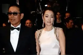 巩俐的“红毯礼服”集锦 中西元素融合的礼服裙，自带成熟气质图片