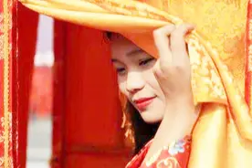 平民女子出嫁敢挡乾隆路，他出对联为难，女子答出的话令乾隆羞愧图片