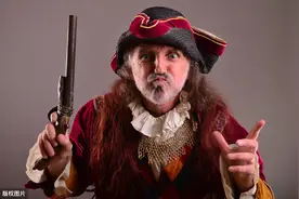 海盗：3000年的抢劫史图片