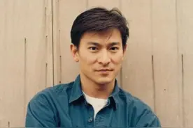 央视端午晚会：宋轶肤白貌美，华仔光彩照人，西瓜视频带你吃瓜图片