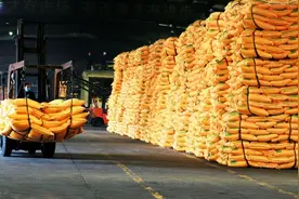 尿素每吨上涨200元，“大涨”背后有3点主因，3月会涨价吗？图片