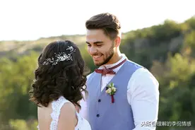 看到男朋友和其他女孩子暧昧怎么办？图片