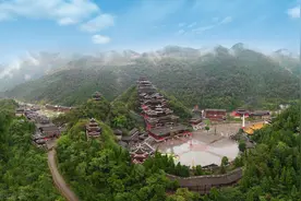 中国第一苗王城——蚩尤九黎城，创下了数个“世界之最”图片