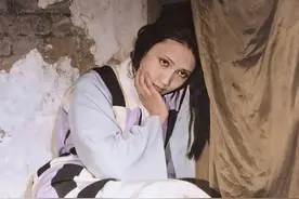 87版《红楼梦》大结局删减镜头，妙玉被掳走，宝玉行乞沧桑凄凉图片