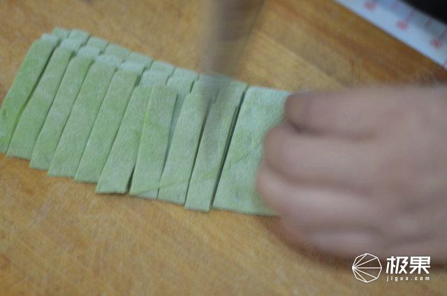 花胶和苦瓜可以一起吃吗 2026年花胶和苦瓜可以一起吃吗宝宝